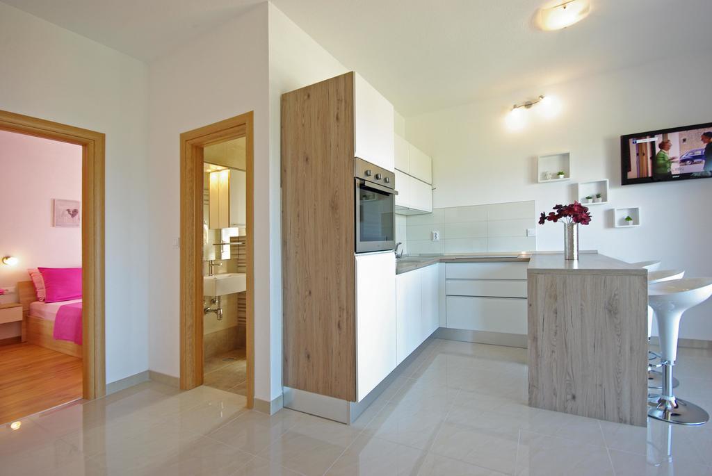 Apartments Herceg Макарска Екстериор снимка